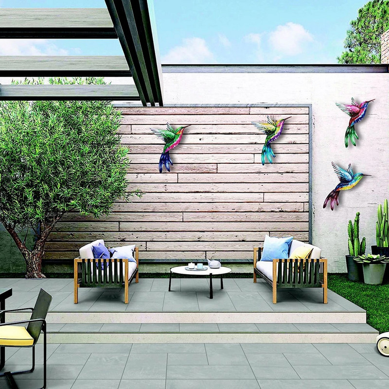 Metalinė paukščio sienos meno skulptūra lauke kabantis ornamentas didelis kolibrio pakabukas sodo sienos namų dekoravimui