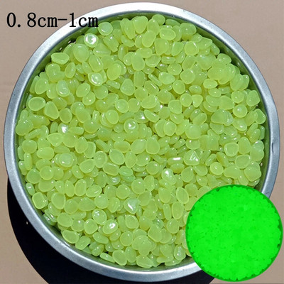 50/100/200 vnt. Tamsoje žėrintis akmenukas šaligatviui sodui terasai vejai terasai žuvų bako akvariumo apdailai švytinčiam akmeniui