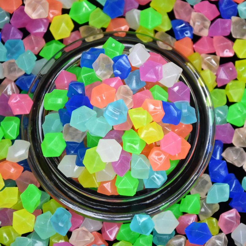 100 vnt akmenukų, švytinčių tamsoje fluorescencinio akmens akvariumas Akvariumas Akvariumas Sodas Veja Šaligatvis Šviečiantis akmuo Namų apdaila