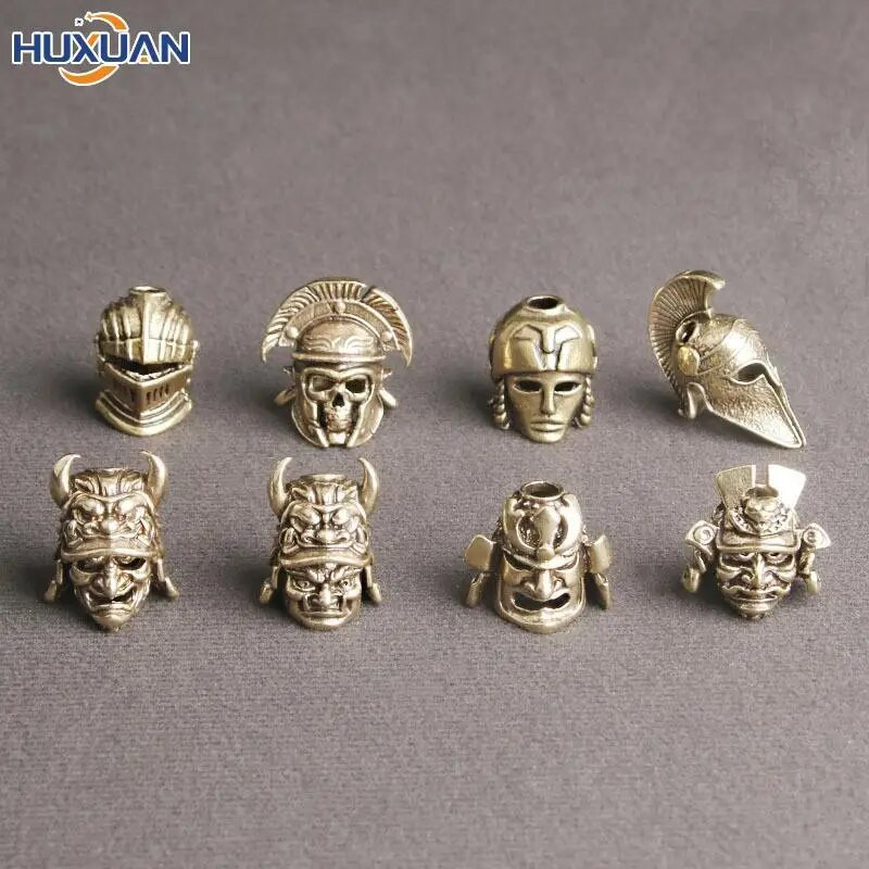 1 vnt žalvario vintažinio samurajų šalmo peilio karoliukai austi virvelių pakabučiai lauko EDC skėčio virvė žalvario „pasidaryk pats“ priedai