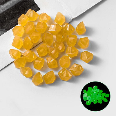 100PCS/paket Mini svjetleći kamen u obliku dijamanta Fish Tank Akvarij Vrtlarstvo Pejzaž Smola Svjetleći kamen