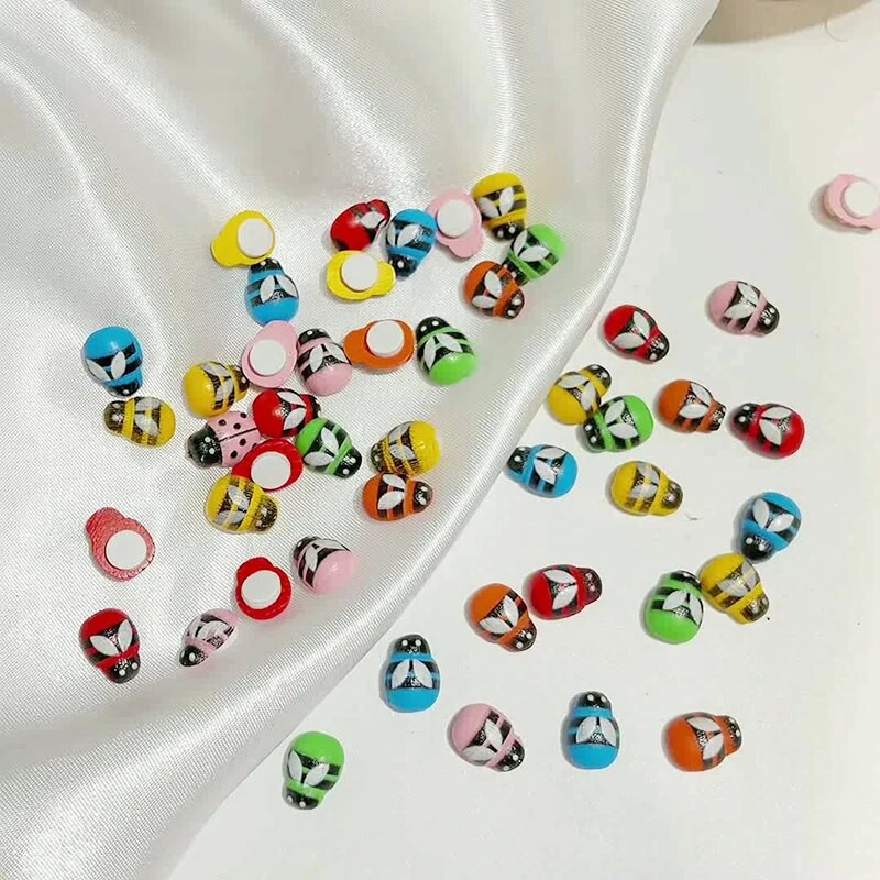 20/50/100 vnt Spalvingi bičių mediniai 3D lipdukai Mikro kraštovaizdis Lipnūs boružės sodo vazoniniai dekoro namų sodo papuošalai