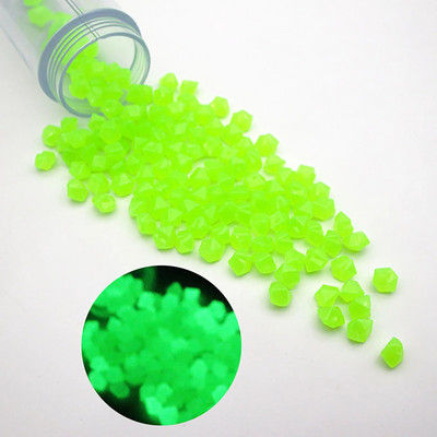 Fluorescentni šljunak Vrt Fish Tank Akvarij Svjetleći kameni ukrasni dodaci koji svijetle u tami Kamenje ukrasni akvarij