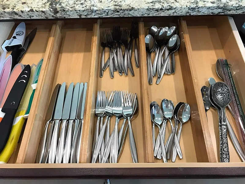 Prošiva traka od bambusa Pregrada ladice od bambusa Pregrada ladice koja se može proširiti Praktična organizacija ladica s pregradom od bambusa