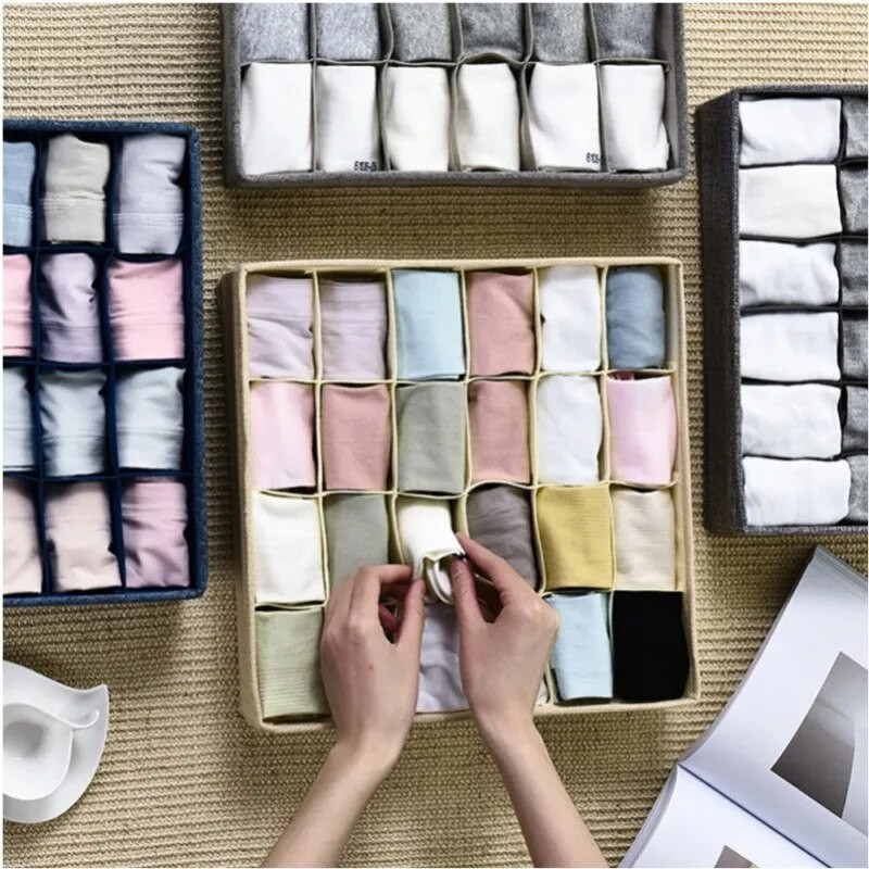 24 grotelės Sulankstomos laikymo dėžutės Spintos tvarkyklės Drabužių organizavimo sistema Stalčių laikikliai Spintelės Kelnės laikymo tvarkyklė