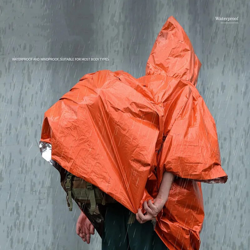 Õues avarii vihmamantel alumiiniumfooliumist tuulekindel pikkade varrukatega mantel Päästev helkurtekk Matkamiseks suured vihmamantlid osad