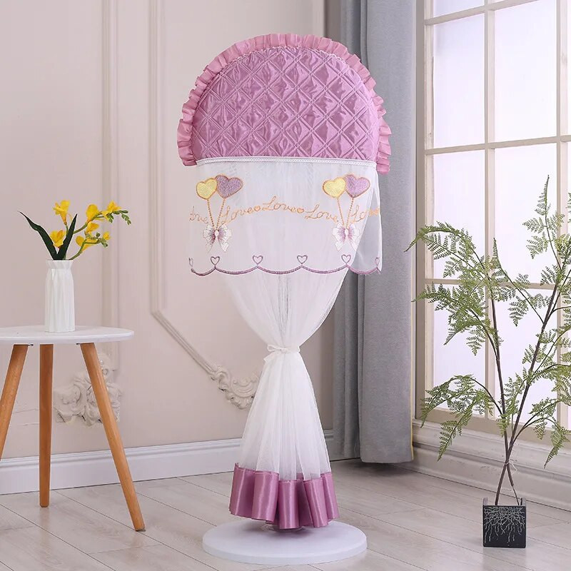 Universalus elektrinis ventiliatoriaus apsauginis dangtelis nuo dulkių Buitinis vertikalus grindų ventiliatoriaus dulkių dangtelis, apsaugantis nuo ventiliatoriaus mentelių senėjimo.