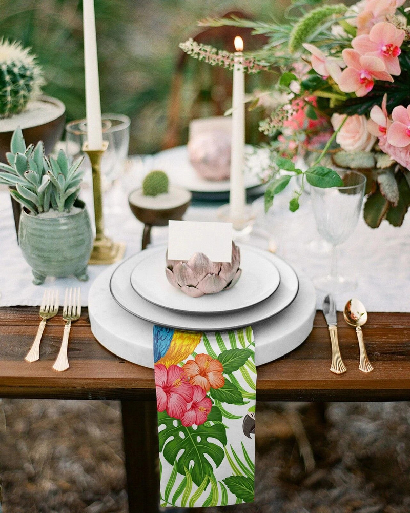 2 vnt. Atogrąžų augalų lapų servetėlės iš papūgos audinio, skirtos stalo dekoravimui Nosinaitė Buitinė daugkartinio naudojimo servetėlė vestuvių dekoravimui