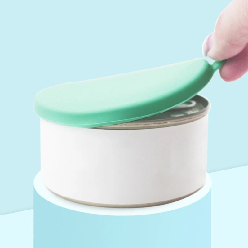 Silikoninis maistas gali uždengti šviežiai laikomą dangtį šuniui, skirtas kačių maistui laikyti. Konservuotas sandarus