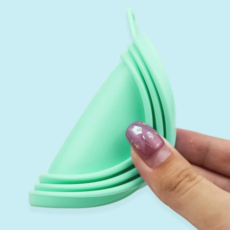 Silikoninis maistas gali uždengti šviežiai laikomą dangtį šuniui, skirtas kačių maistui laikyti. Konservuotas sandarus