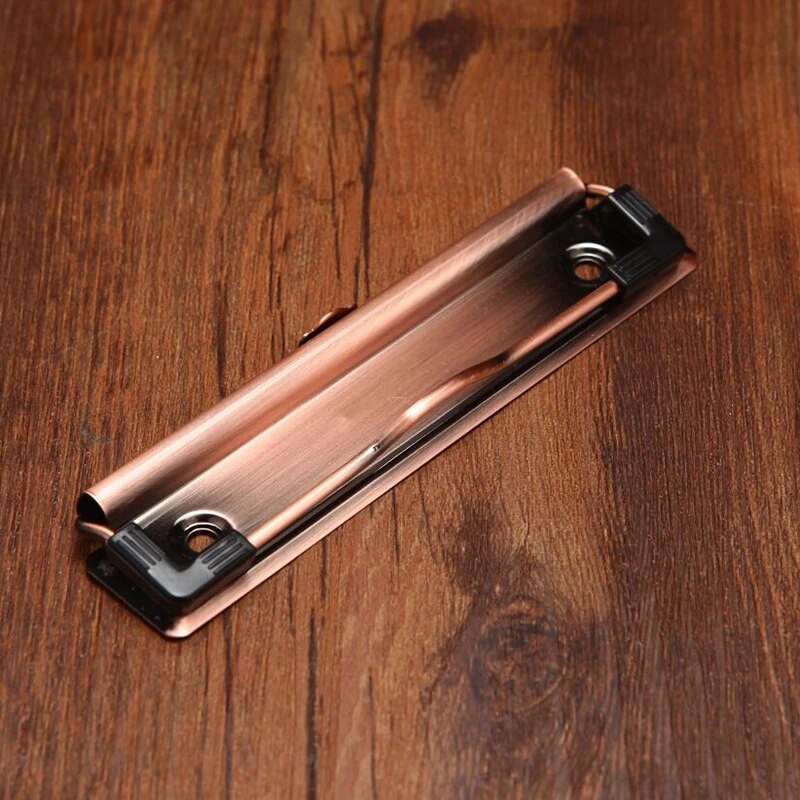 2 vnt. metalinės iškarpinės, spaustukai, aplankų segtukai, segtuvų segtukai su varžtais Popieriaus laikymo tvarkyklė Mokyklinės reikmenys biuro stacionariai