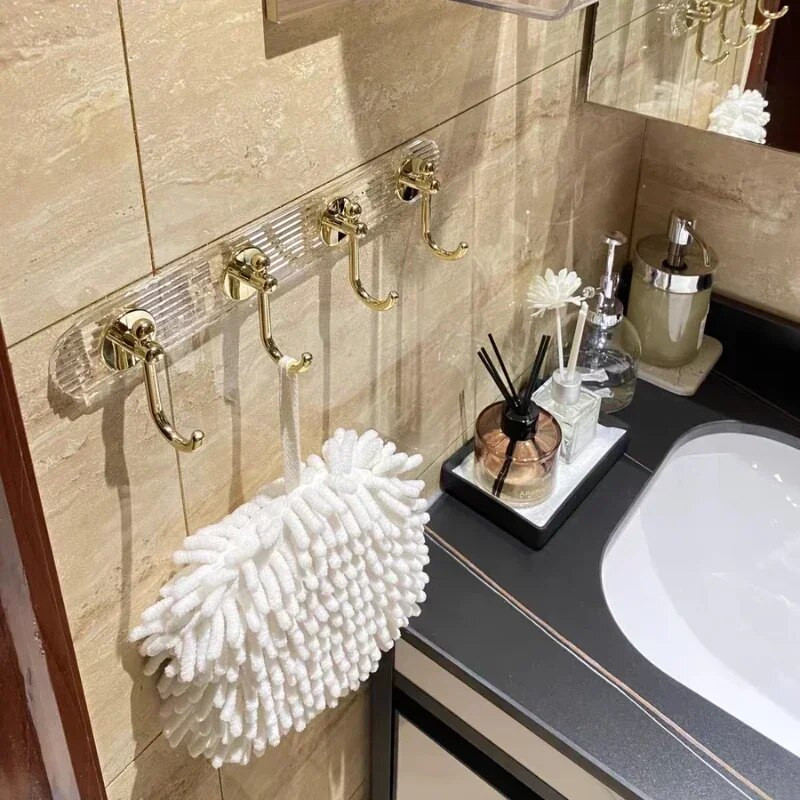 Prabangūs vonios kabliai Auksas Sidabras Negręžiamas Kablys ant sienos Lipnus rankšluosčių maišelių laikikliai Drabužių kabykla be smūgių 벽걸이