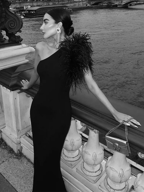 Rochie de petrecere pentru femei, sexy, cu un umăr, cu pene, 2023, clasic, negru, șold, rochie maxi bodycon, rochie de seară de club elegantă pentru femei