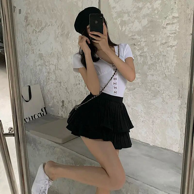 Seksi plisirana mini suknja Ženske suknje visokog struka s volanima Jednobojne crno-bijele boje