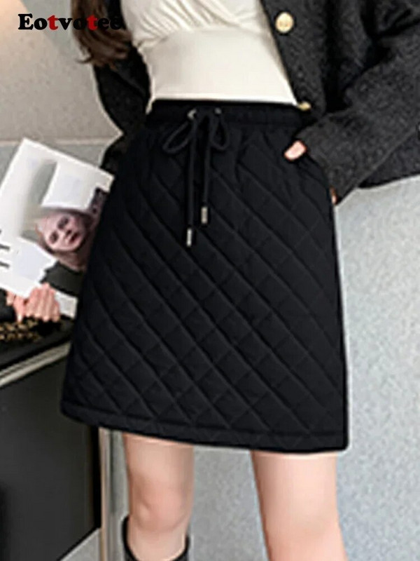 Eotvotee női szoknyák ősz tél 2023 új steppelt pamut párnázott, elasztikus, magas derékú szoknya elegáns vonalvezetésű, fűzős miniszoknya