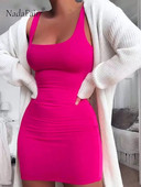 Nadafair Summer Mini Bodycon kleidid Naistele Varrukateta Solid Basic Tank Party Club Seksikas kõhn Y2K kleit veniv must