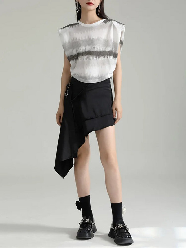 [EAM] Ženska crna nepravilna metalna dekoracija Mini suknja do pola tijela visokog struka Fashion Tide Novo proljeće ljeto 2024. 1DF9553