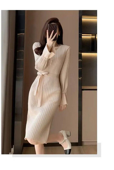 Ženska vintage pletena haljina s omotom na bokovima, nova jesen-zima 2023., jednobojne jednobojne dugih rukava s V-izrezom, uske ženske šik korejske haljine