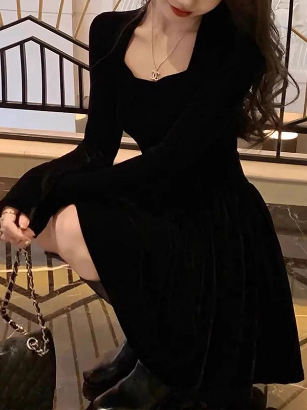 Elegantna ženska haljina dugih rukava Vintage haljina u francuskom stilu Tanka mini Fairycore Jednobojna slatka nova jesensko-zimska haljina 2023.