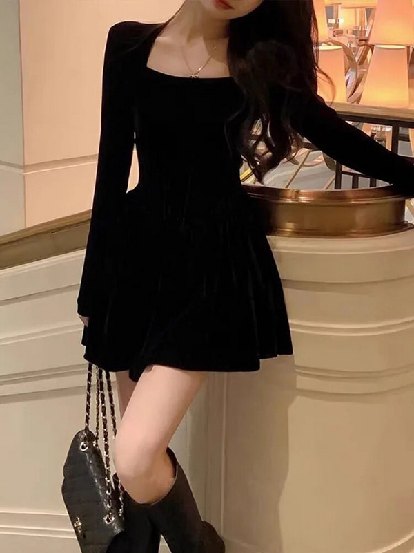 Elegantna ženska haljina dugih rukava Vintage haljina u francuskom stilu Tanka mini Fairycore Jednobojna slatka nova jesensko-zimska haljina 2023.