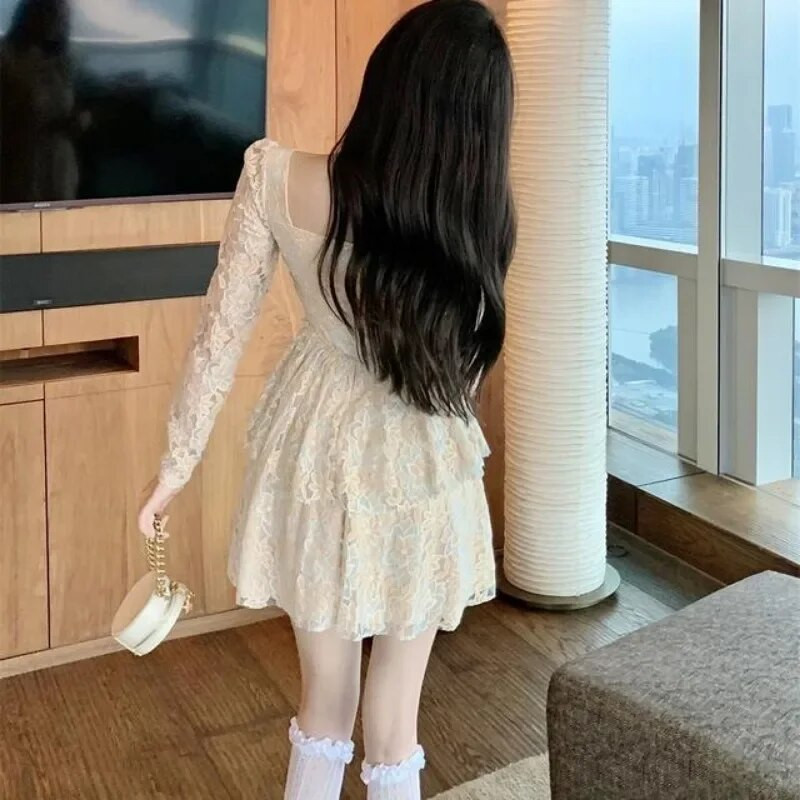 Gagarich Pure Lust Stílus Szexi Szögletes Nyak Elegáns Koreai Csipke ruha Női Ősz Tél Új Derék Karcsú Bolyhos Princess Vestidos