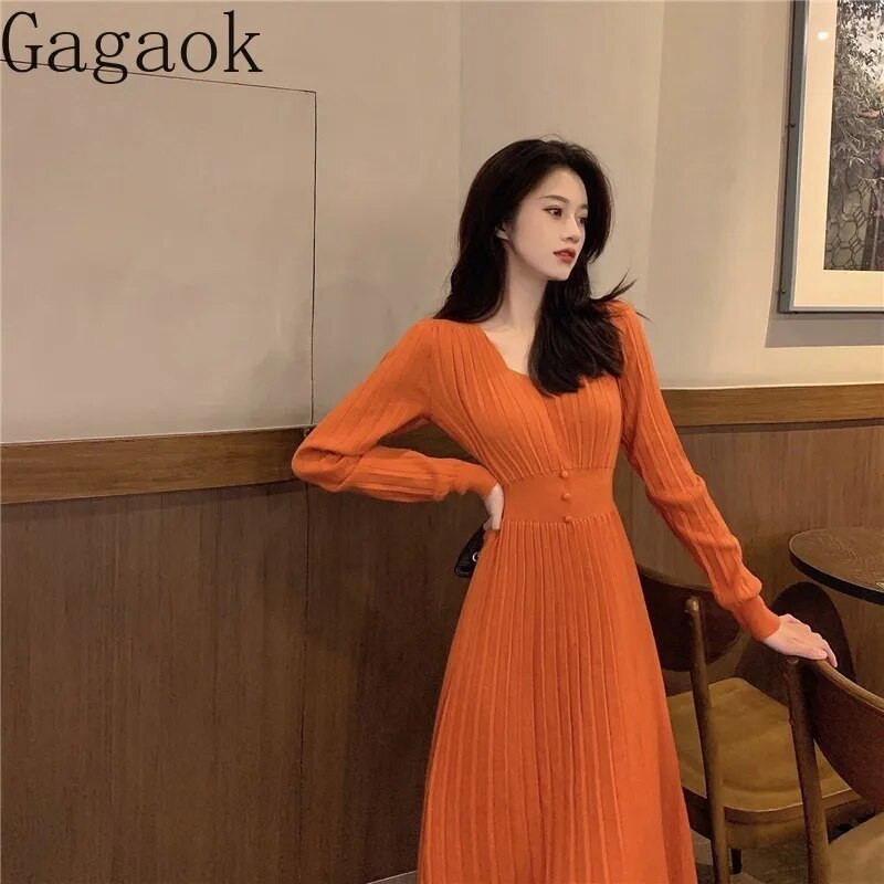 Gagaok ruhák őszi téli női 2023 új francia V nyakú tömör kötött ruha, hosszú vintage, egyedi A-vonalú alátét Vestidos