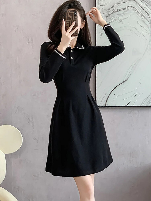 2024 Μαύρο μακρυμάνικο πόλο γιακά κοντό φόρεμα σε γραμμή Α Γυναικείο κομψό καθημερινό φόρεμα σπιτιού Φθινοπωρινό χειμερινό κορεατικό vintage φόρεμα Hepburn