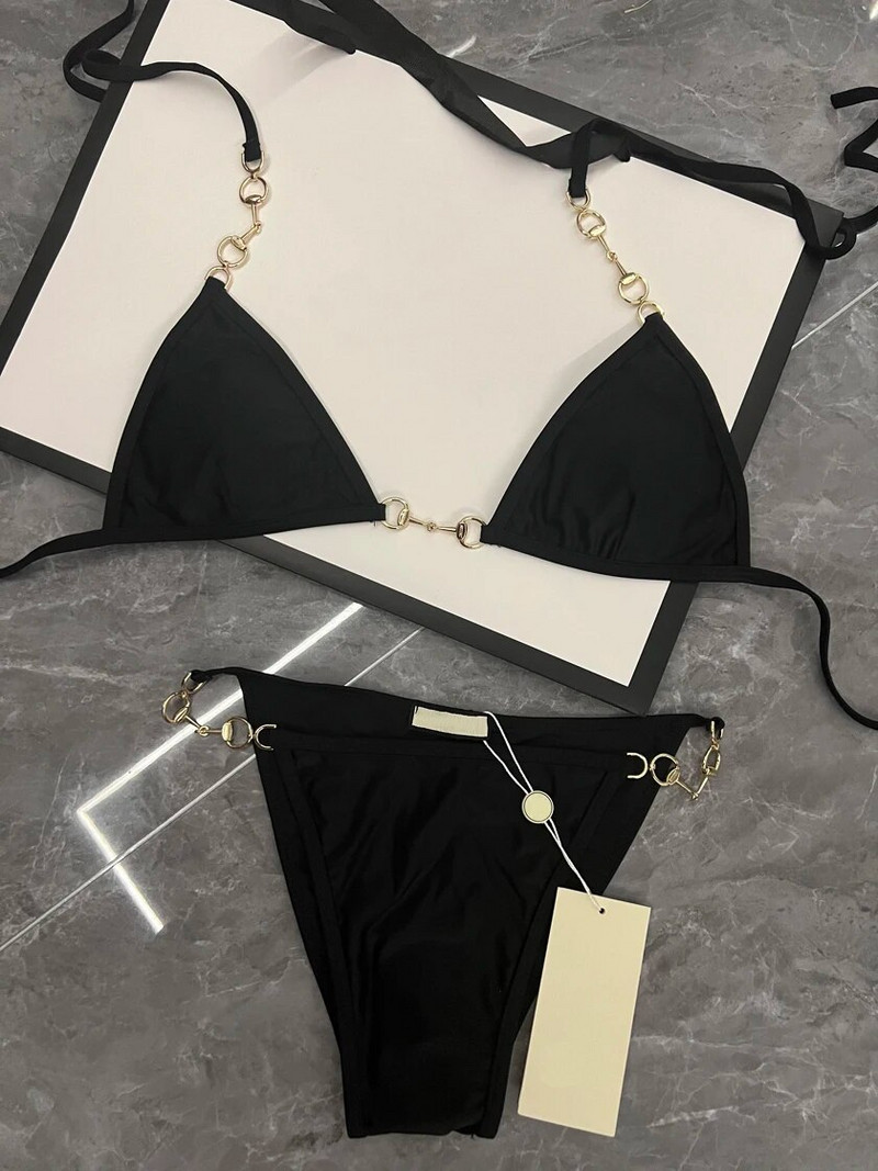Διάσημες γυναικείες κοστούμι μπικίνι Καλοκαιρινό γυναικείο πάρτι Μόδα σέξι ραφές με αλυσίδα γαλλικό σουτιέν & δεμένα σλιπ