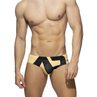 Costume de baie pentru bărbați noi, la modă, triunghi, costum de baie sexy european și american, pantaloni scurți imprimați, vacanță la plajă