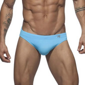 Europski i američki novi seksi superfini najlonski muški U konveksni trokut kupaće gaće s toplim proljećem Plivačke kratke hlače za surfanje na plaži