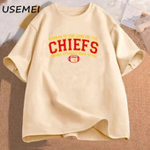 Μπλουζάκι Plus Size, κοντομάνικο βαμβακερό μπλουζάκι Karma Is The Guy on The Chiefs Coming Straight Home To Me T Shirt Women American