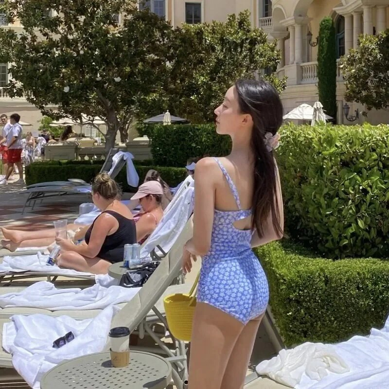 Korejski kupaći kostim Ženski Push Up jednodijelni kupaći kostim Modni monokini bodi s cvjetnim printom halterima Bez leđa Kupaći kostim otvorenih leđa