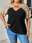 Nagy méretű V nyakkivágású női felső póló fém gyűrű színes blokk női blúz rövid ujjú nyári őszi őszi ruházat