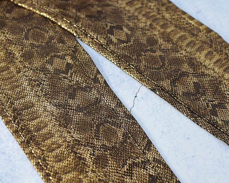 LOGAMI Pu kožne hlače Ženske seksi hlače sa umjetnim uzorkom zmija Ženske pentil hlače