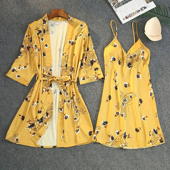 Lisacmvpnel Summer New Print Дамски комплект халати с колан Подложка за гърдите Секси халат за баня Сатен мека пижама