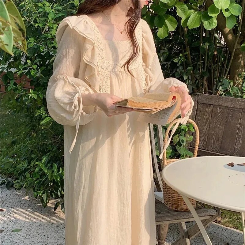 Elegantna spavaćica Čipkana spavaćica Ženska korejska spavaćica s volanima Čipkana jednodijelna pidžama Jesenska kućna odjeća dugih rukava s četvrtastim ovratnikom