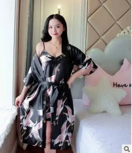 Női szatén köntös Könnyű esküvői menyasszonyi koszorúslány kimonó yukata női selyem pizsama Crane női szexi hálóruha hálóing