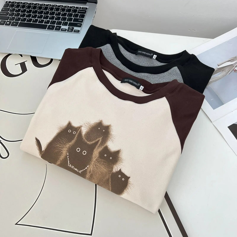 Jesen i zima 100 kg Ženska ležerna topla majica kratkih rukava s raglan rukavima s crtićima i O-izrezom, ležerna od baršunaste tkanine