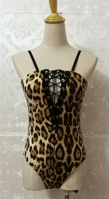 Нови горещо продавани дамски дрехи Дамски секси модни леопардови гащеризони с дантелен регулируем бюст Ms Suspenders Playsuits & Bodysuits