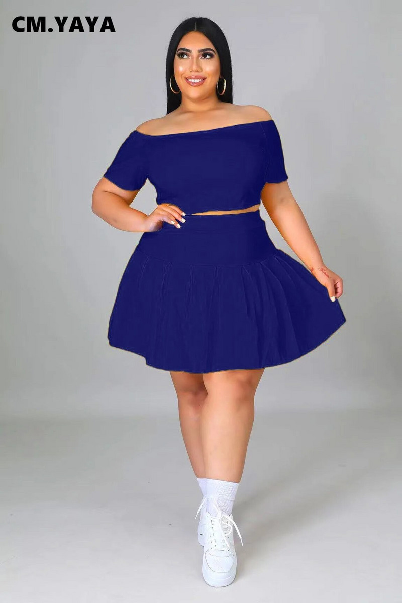 CM.YAYA Ženski komplet velikih veličina Jednobojne kratke majice kratkih rukava s kosim izrezom Suknje s naborima Dva dvodijelna trenirka Modna odjeća Ljeto
