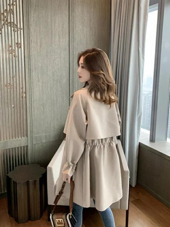 Ново палто Дамско тренчкот в корейска версия със средна дължина Универсален свободен костюм с яка и яка Ежедневно палто Горно темпераментно палто