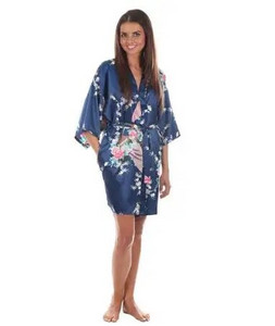 Didmeninė prekyba gėlių ir povų spalvos kimono chalatas Moteriškas satino minkštas miegui Sexy Mini Bride Pamerge Vestuvinis chalatas Vakarėlio suknelė