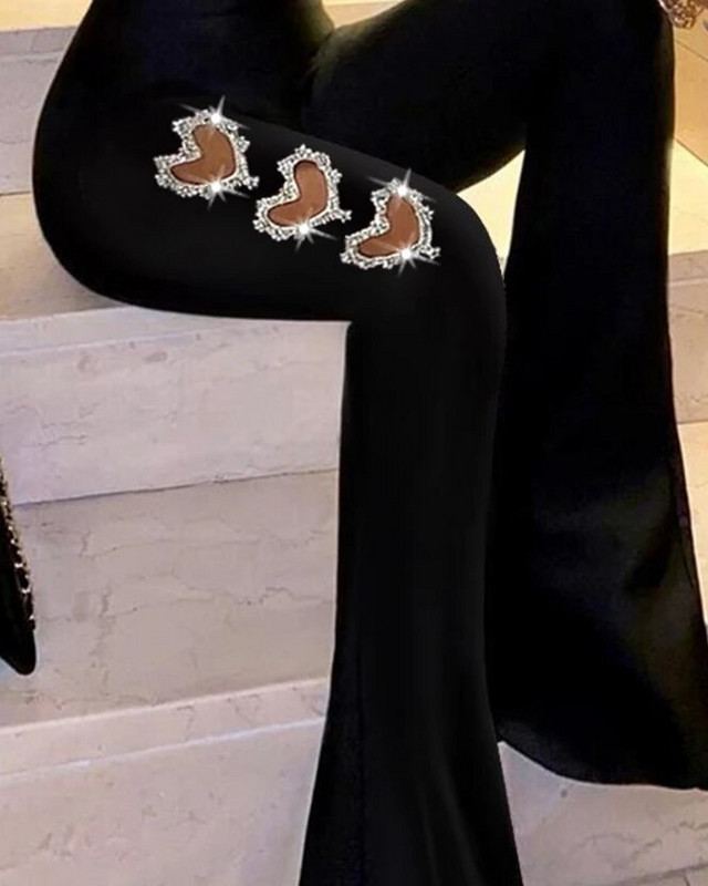 Moteriškas seksualus kombinezonas su vienu pečiu, siauras, 2023 m. Kalnų krištolinio akmens širdies raštas, tuščiavidurio dizaino tendencijos kombinezonas ilgomis rankovėmis platėjančiomis kojomis