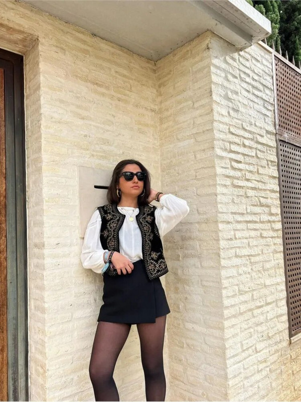 Siuvinėti blizgučiais aksomo liemenės moteriški senoviniai trumpi megztiniai be rankovių O formos kaklo 2023 m. madingos moteriškos liemenės į darbą ir atgal