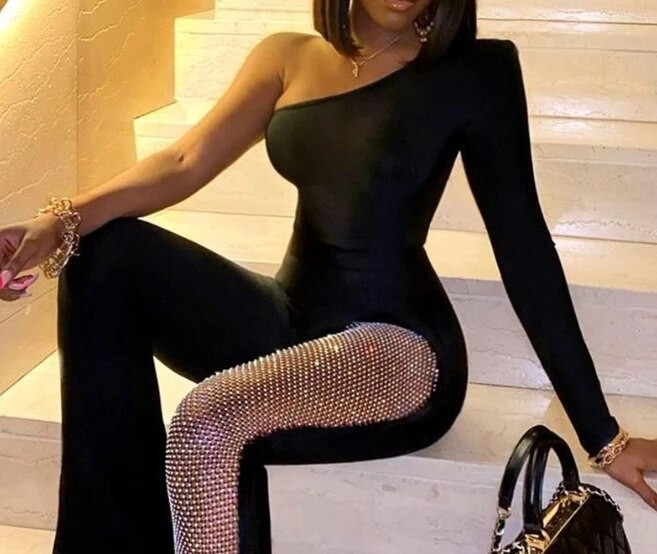 Naiste kombinesoon 2023. aasta kevadmoe strassikivist kalavõrk, ühe õlaga tavaline pikkade varrukatega peokombe