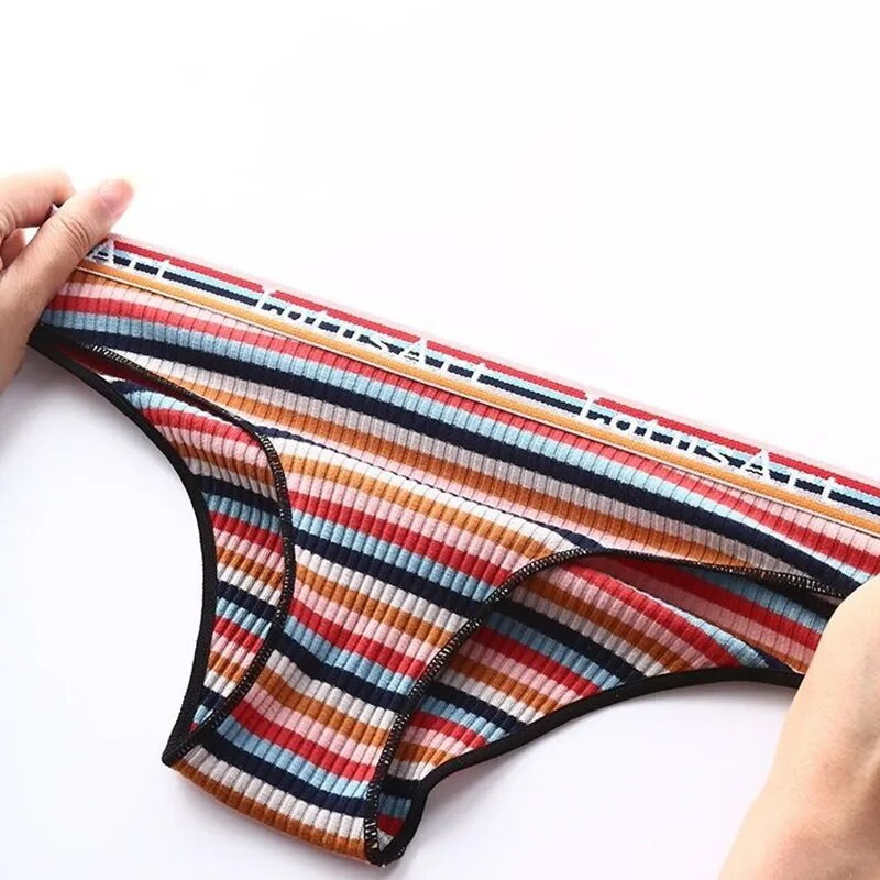 Chiloți de damă din bumbac Chiloți de damă cu dungi colorate Chiloți confortabili, sexy, respirabili.