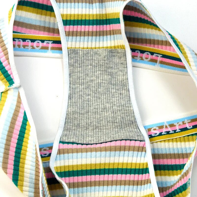 Chiloți de damă din bumbac Chiloți de damă cu dungi colorate Chiloți confortabili, sexy, respirabili.