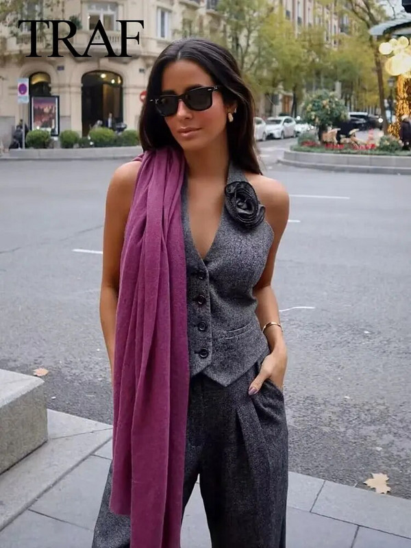 TRAF 2024 m. pavasario moterų mados 3 dalių rinkiniai, vientisas pilkas švarkas su kaklo kostiumo liemene + moteriškos biuro kelnės plačiomis kojomis