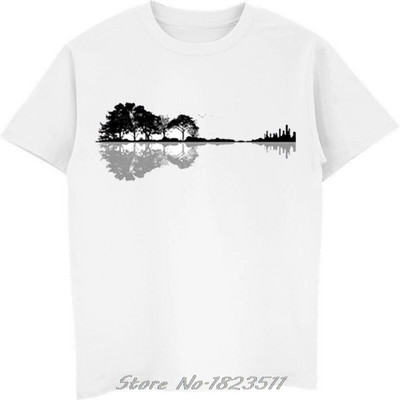 Novost Nature Guitar Tshirt Muška Ženska Moda Ljetni Stil Glazbeni Instrument Tree Silueta Ukulele Guitar Oblik Top Majice