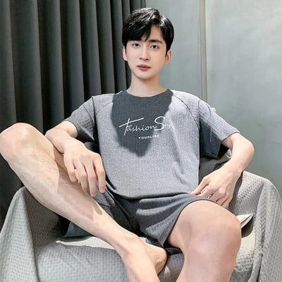 Vyriški pižamos trumpomis rankovėmis šortai Medvilniniai languoti O formos miegmaišiai Vyriški vasariniai namų drabužiai Big Yards L-4XL Jaunų vyriškų namų drabužių rinkinys